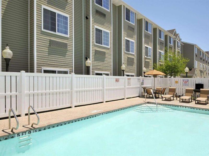 Super 8 By Wyndham San Antonio Airport North Ξενοδοχείο Εξωτερικό φωτογραφία