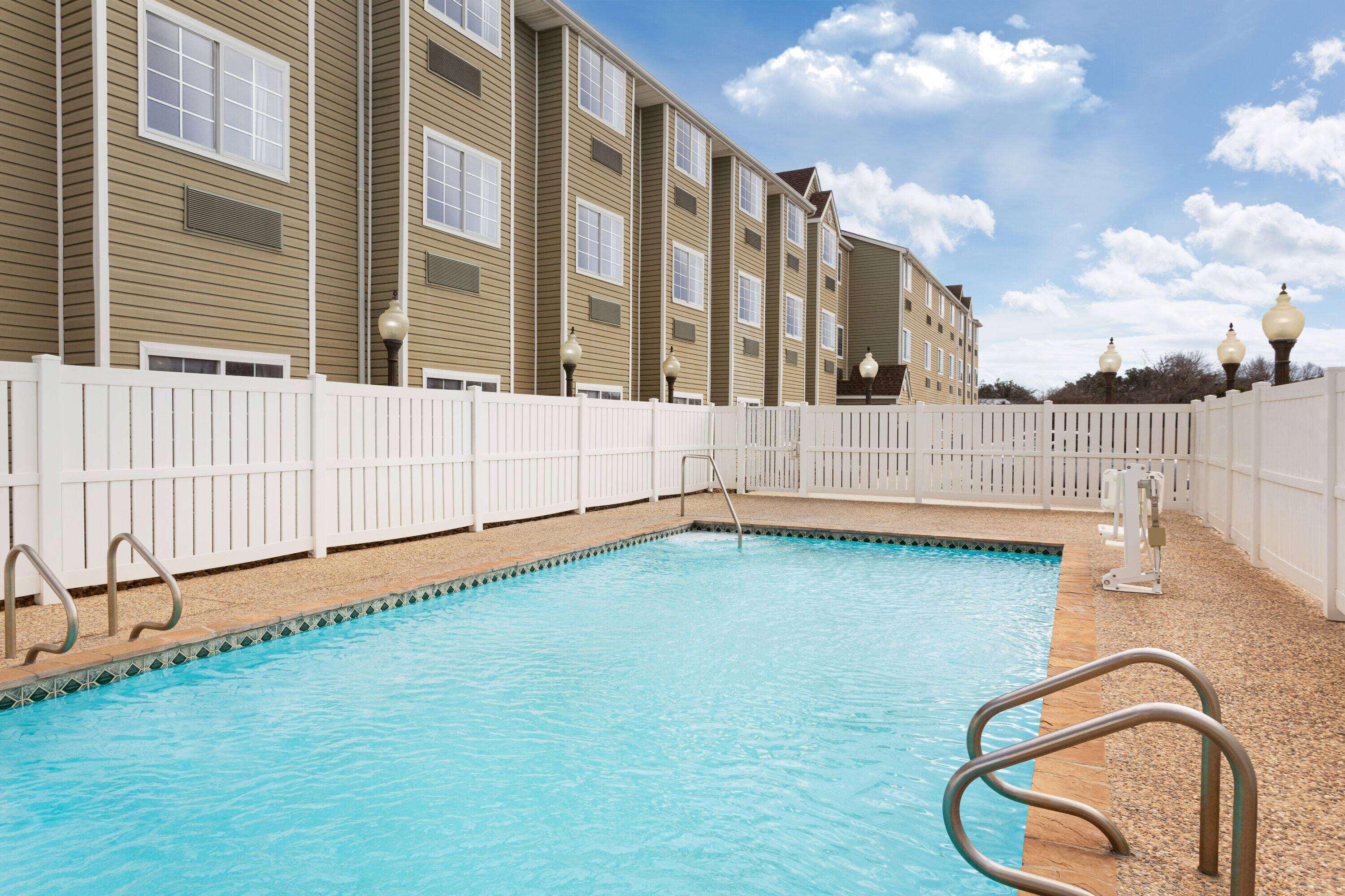 Super 8 By Wyndham San Antonio Airport North Ξενοδοχείο Εξωτερικό φωτογραφία